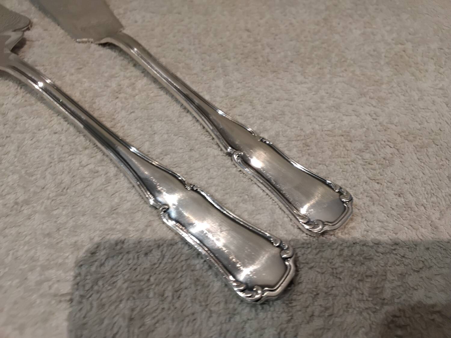 Ercuis Valencay pattern 2-piece silver-plated fish serving set