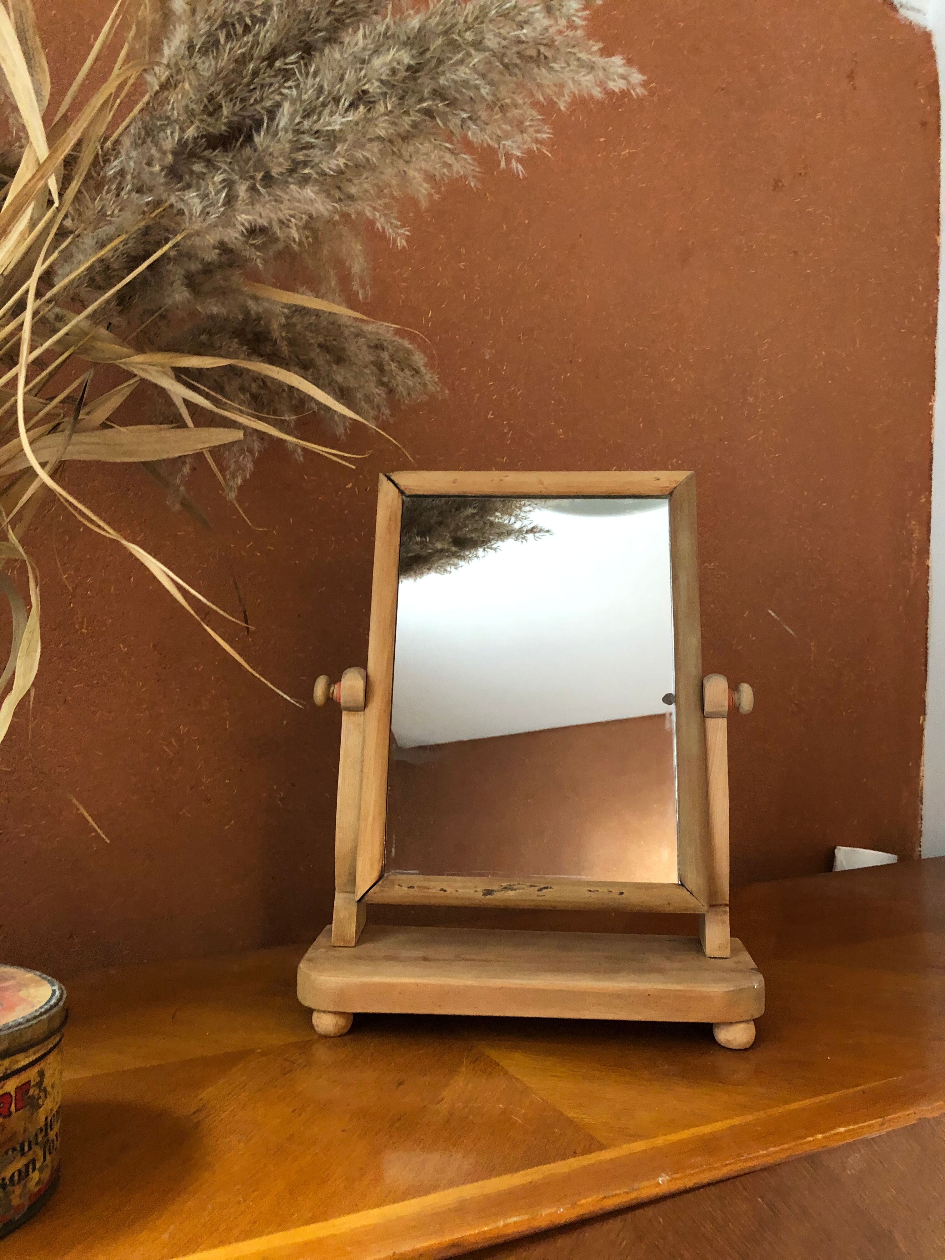 Mirror table psyche old hairdresser