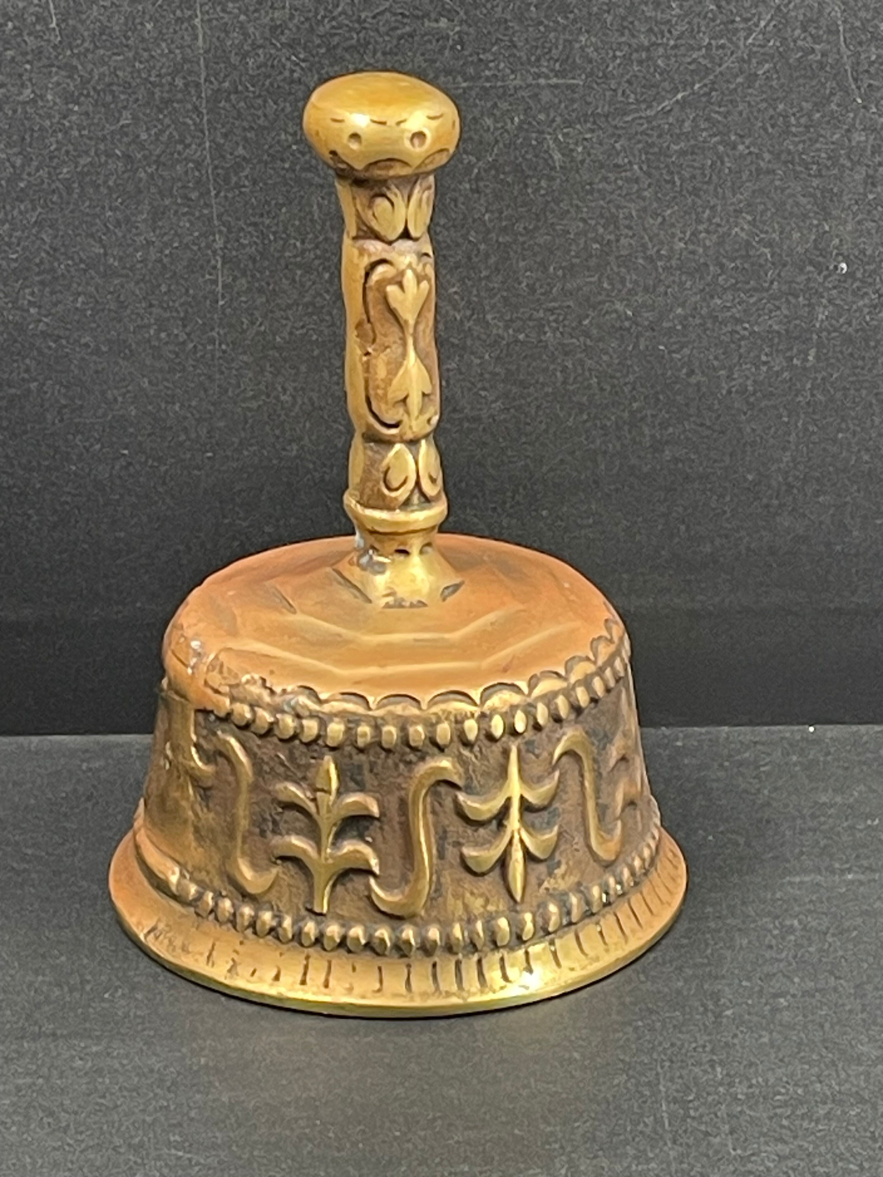 Table bell in solid bronze
