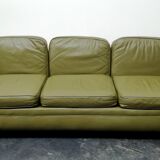 Canapé Jansen cuir vert olive France 1970