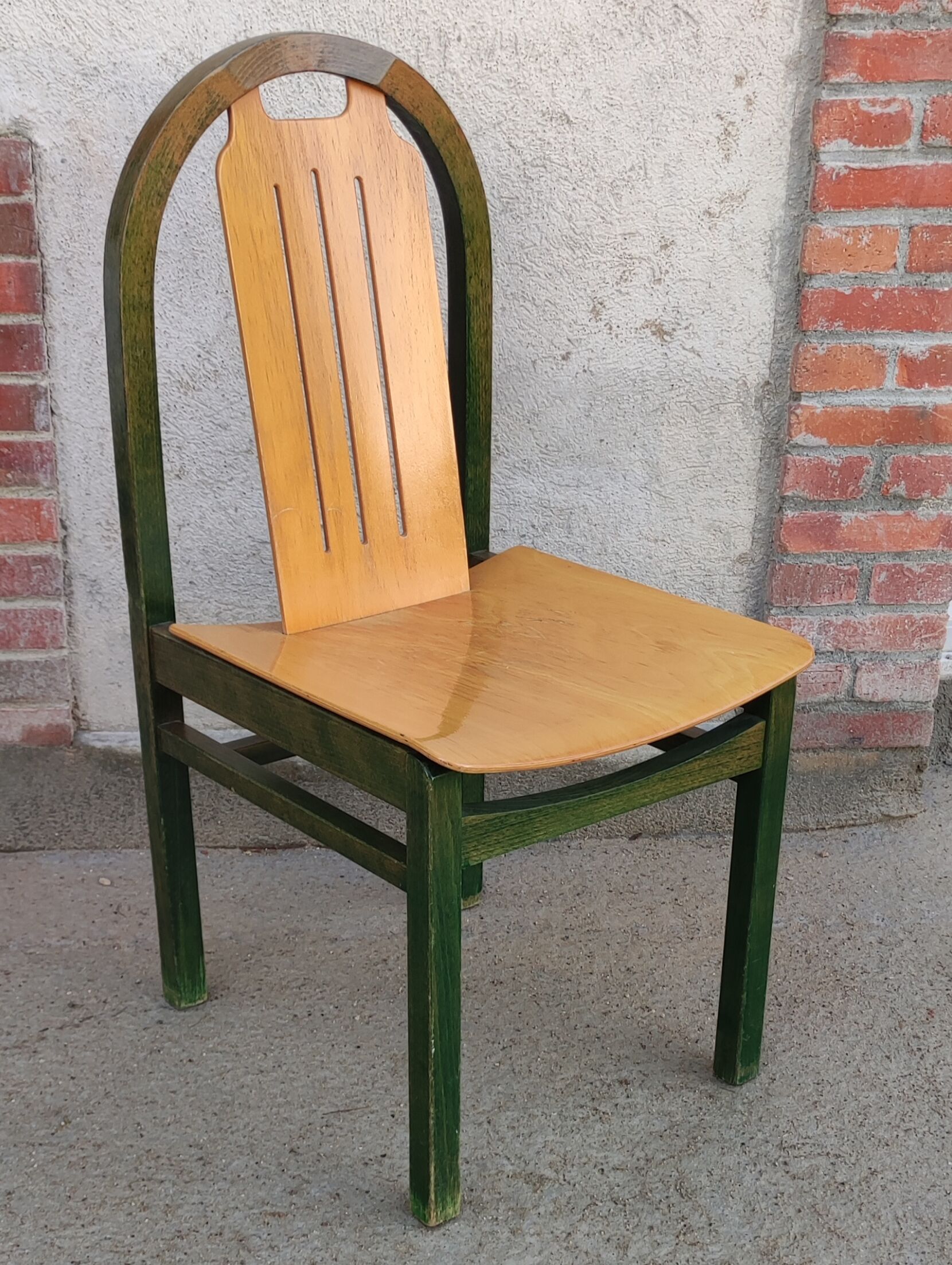 Ensemble 12 chaises vintage Baumann modèle Argos