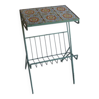 Metal plant stand with tiled top – 6 antique tiles