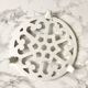 Round-shaped vintage flat underside in white enamelled cast iron