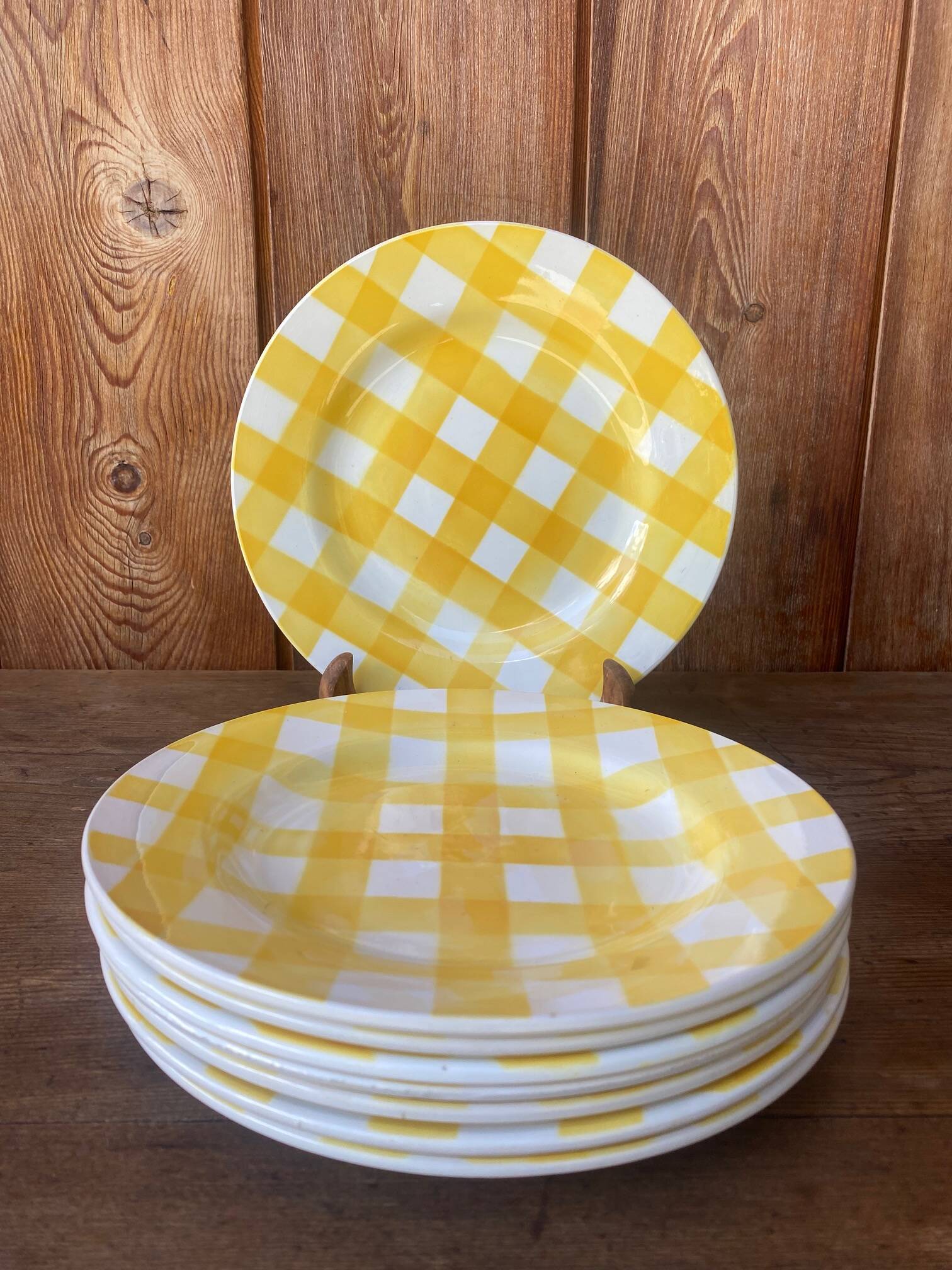Set of 8 flat plates Digoin Sarreguemines model Scottish yellow year