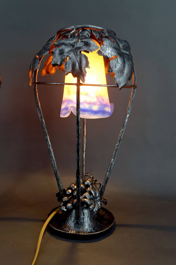 Paire de Lampes Fer Forgé, Thème de la Vigne, Müller Frères, Art Déco, 1925