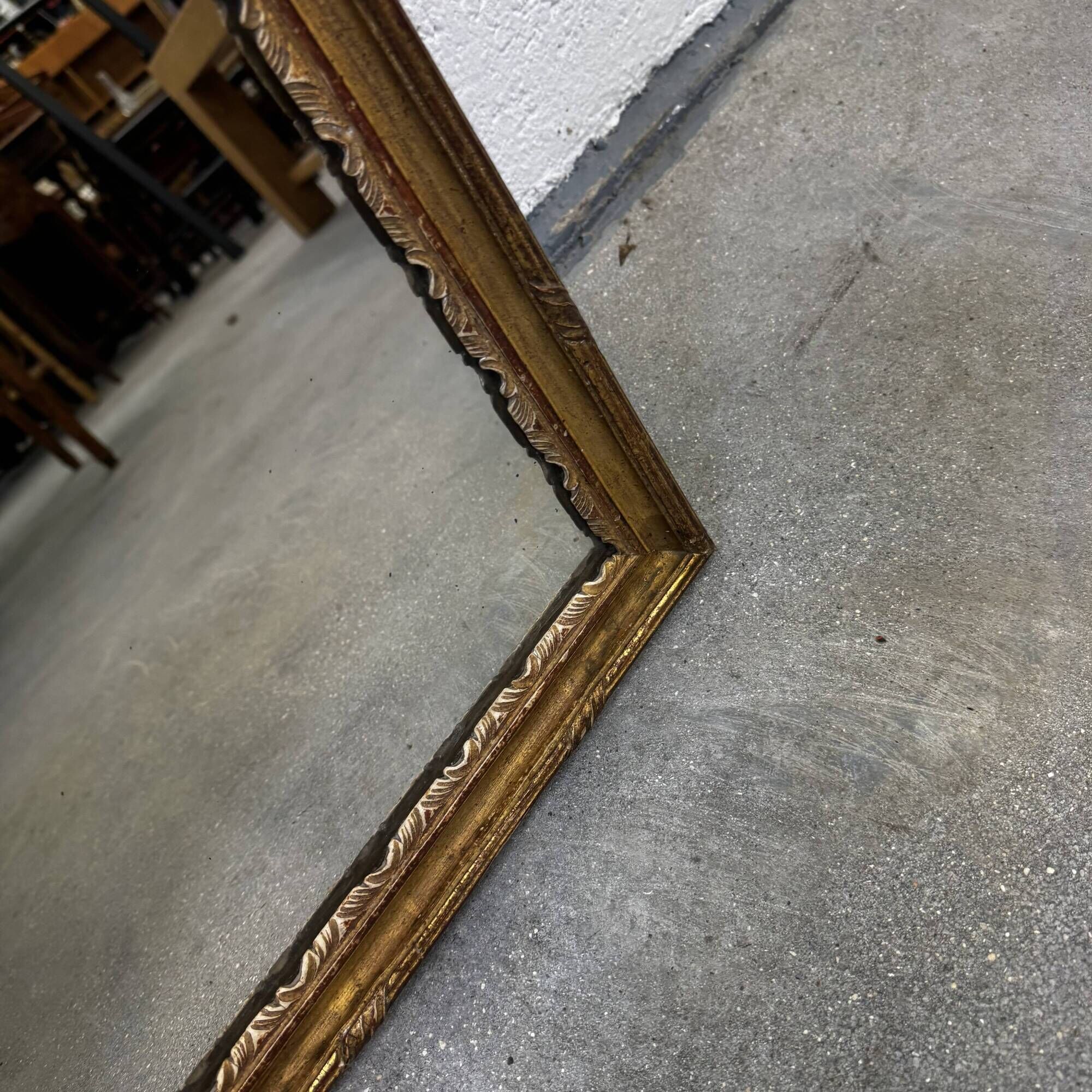 Superb antique mirror with a gilded frame – Maison Lebrun Paris (since 1847)