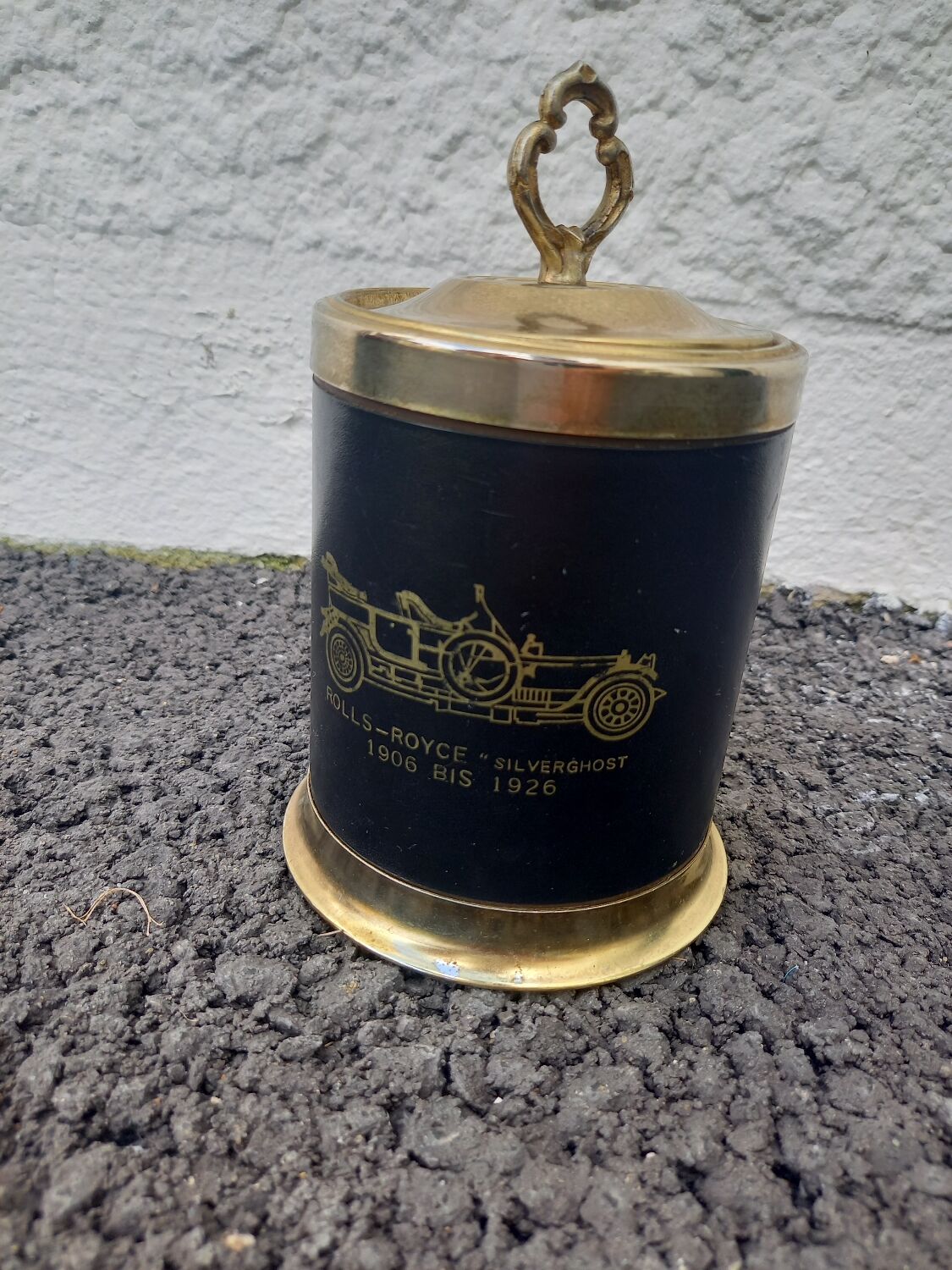 Vintage cigarette dispenser