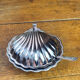 Shell-shaped butter dish in stainless steel and blue glass