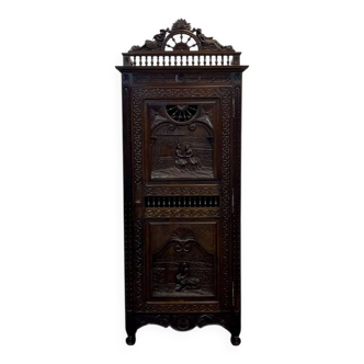 Breton chestnut bonnetière from the early 20th century