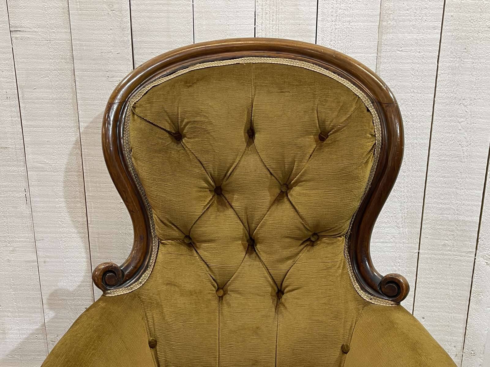 19th century Victorian mahogany armchair