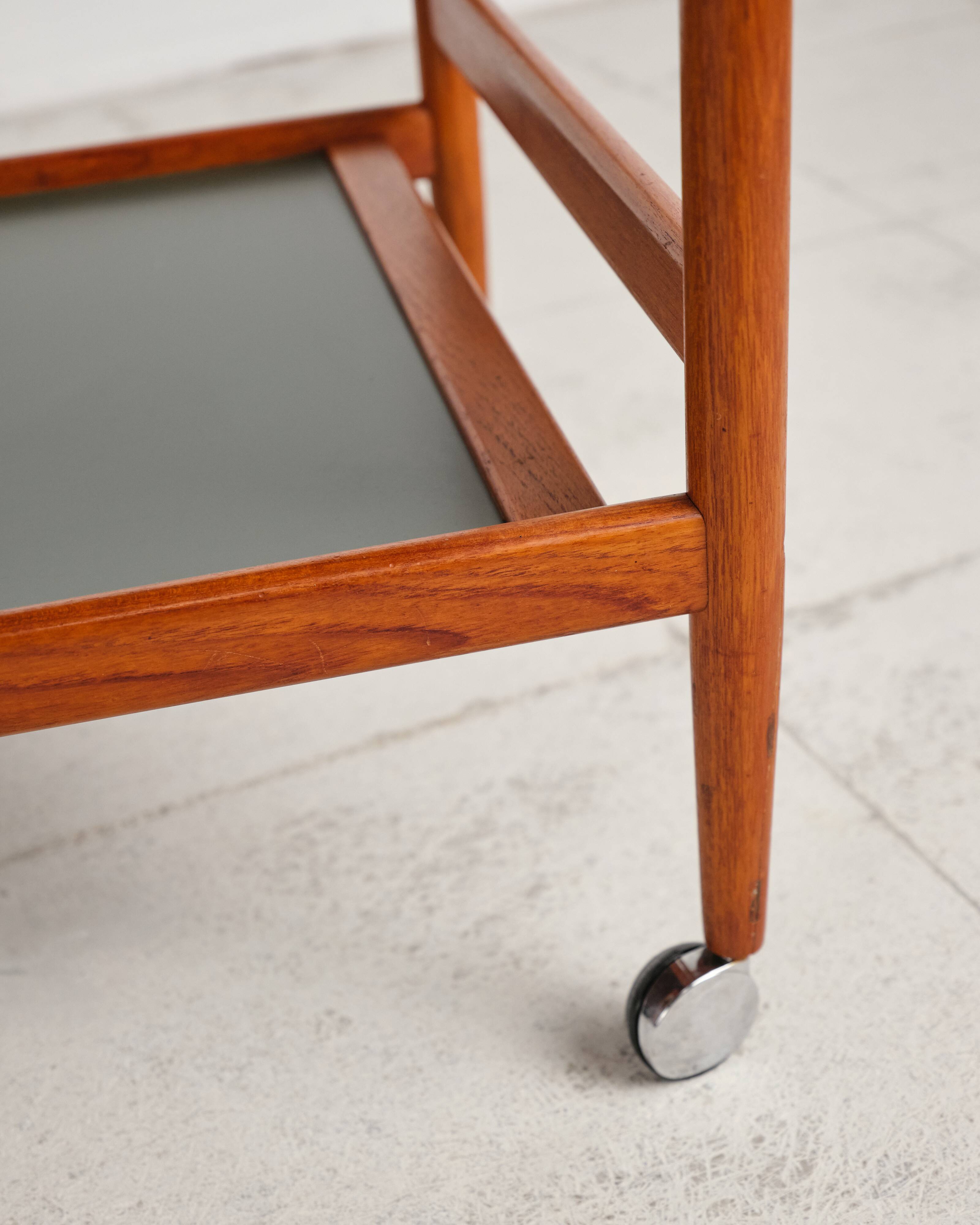 Dessert or bar cart, Dyrlund, mid-20th century design in teak.