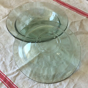 Two thick glass plates