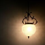 Lustre en verre ciselé