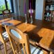 6 chaises en chêne et cuir blanc cassé