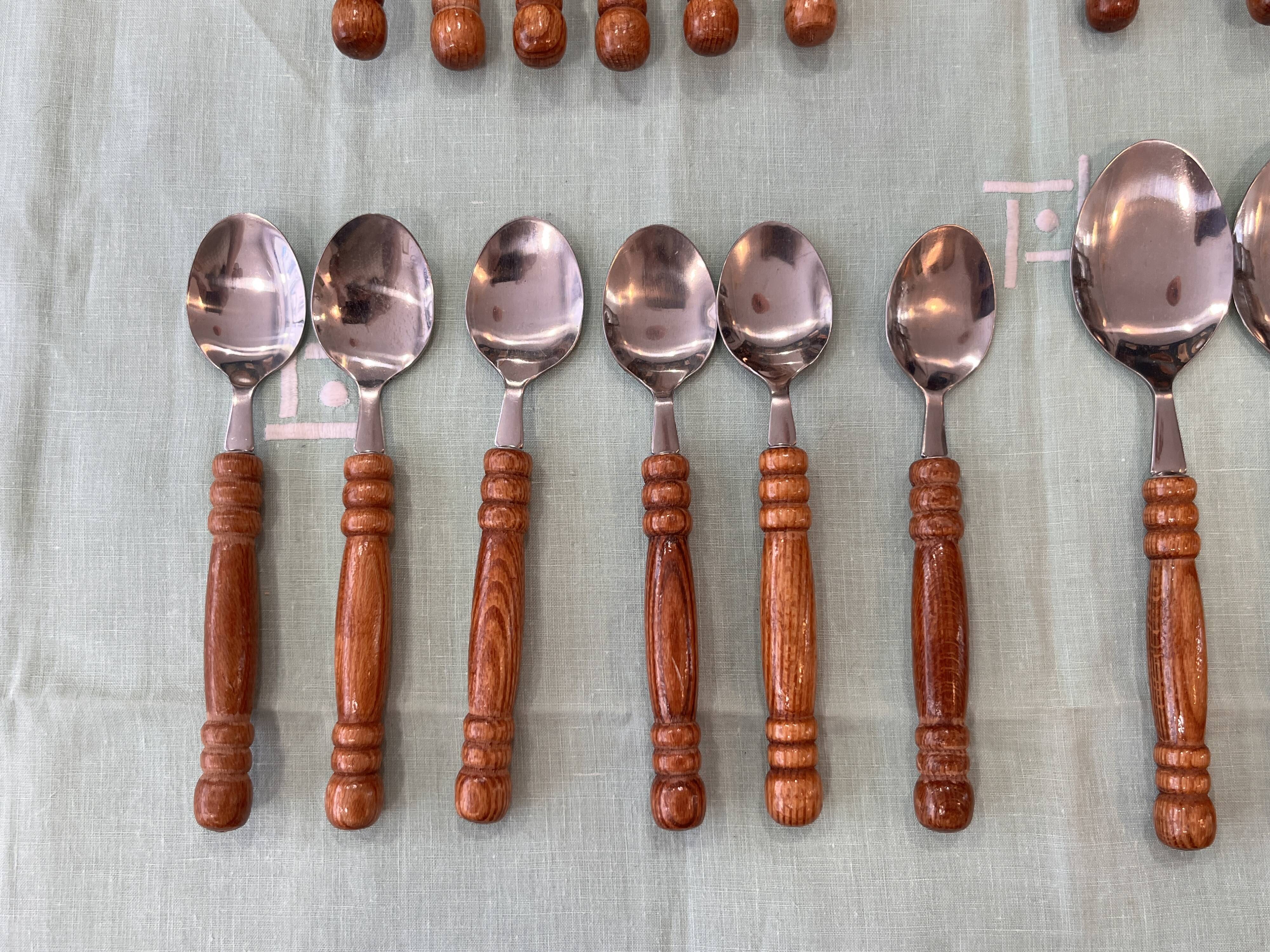Vintage wooden cutlery set