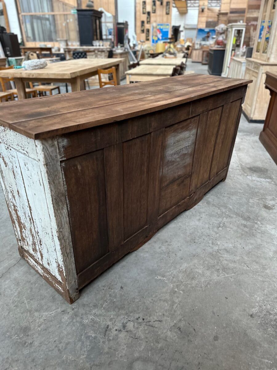 Fine oak furniture from the late 19th century.
