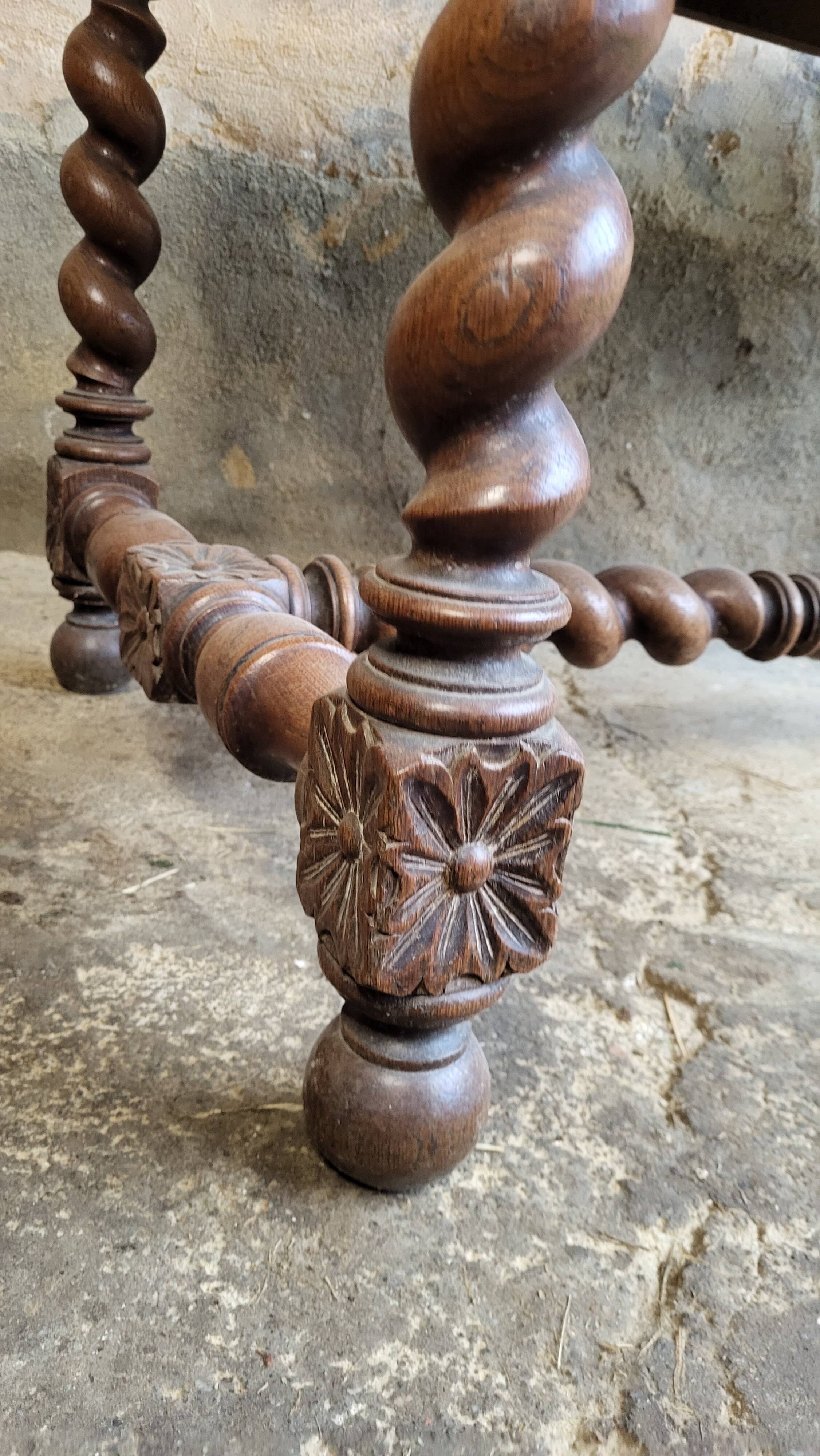 Louis xiii style writing desk table