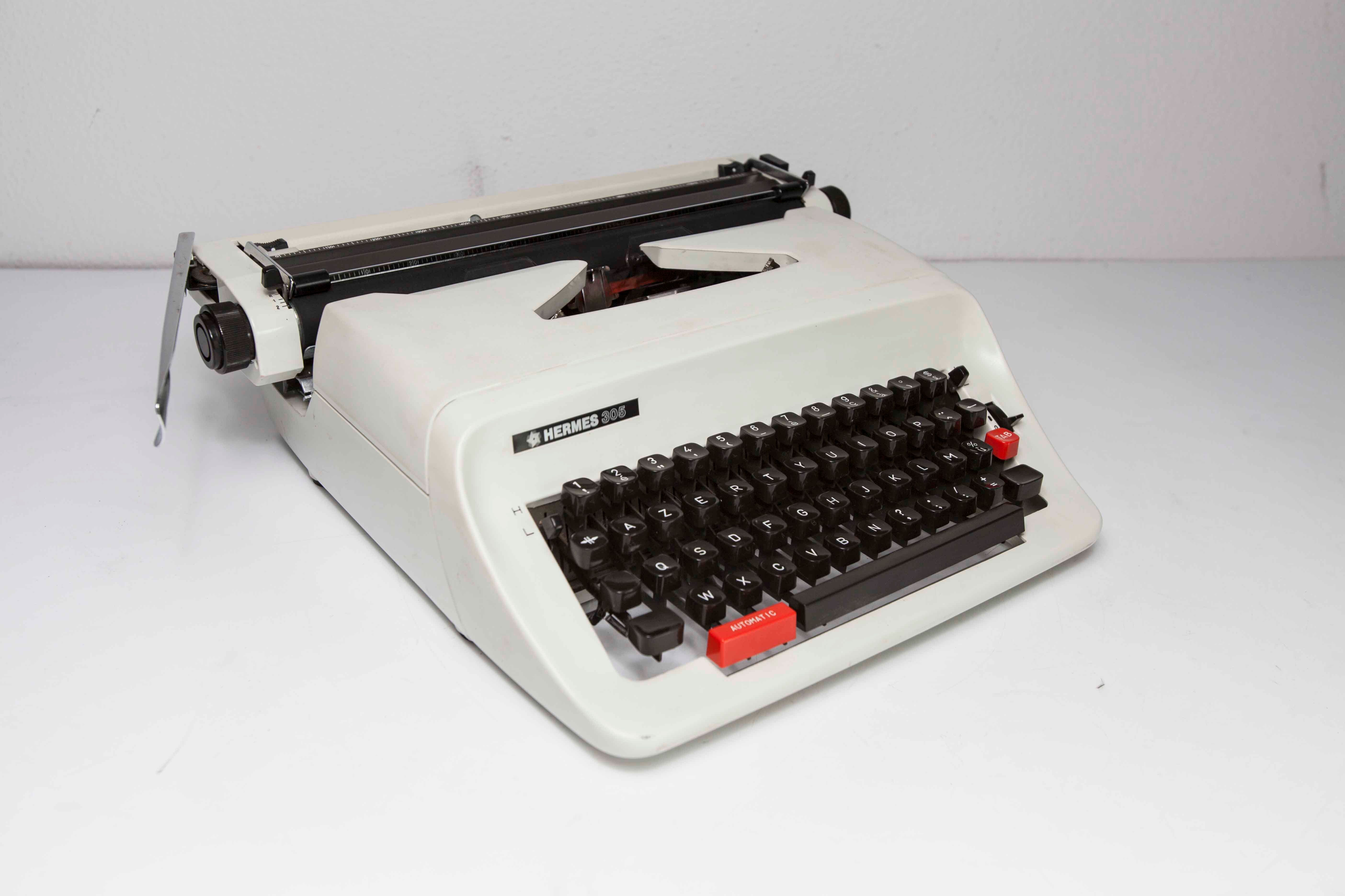 Machine à écrire Hermès 305 révisée