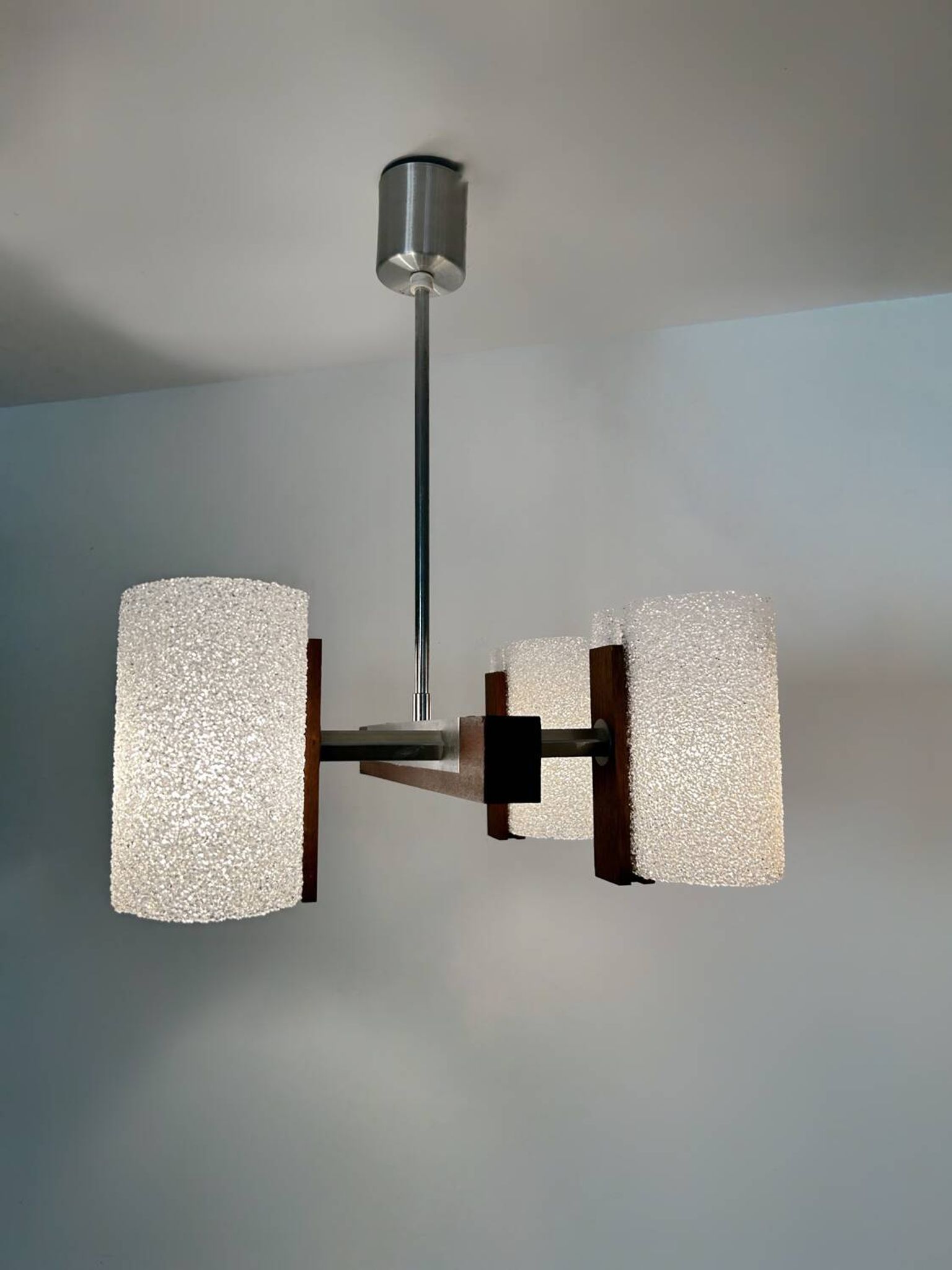 Lustre scandinave années 60