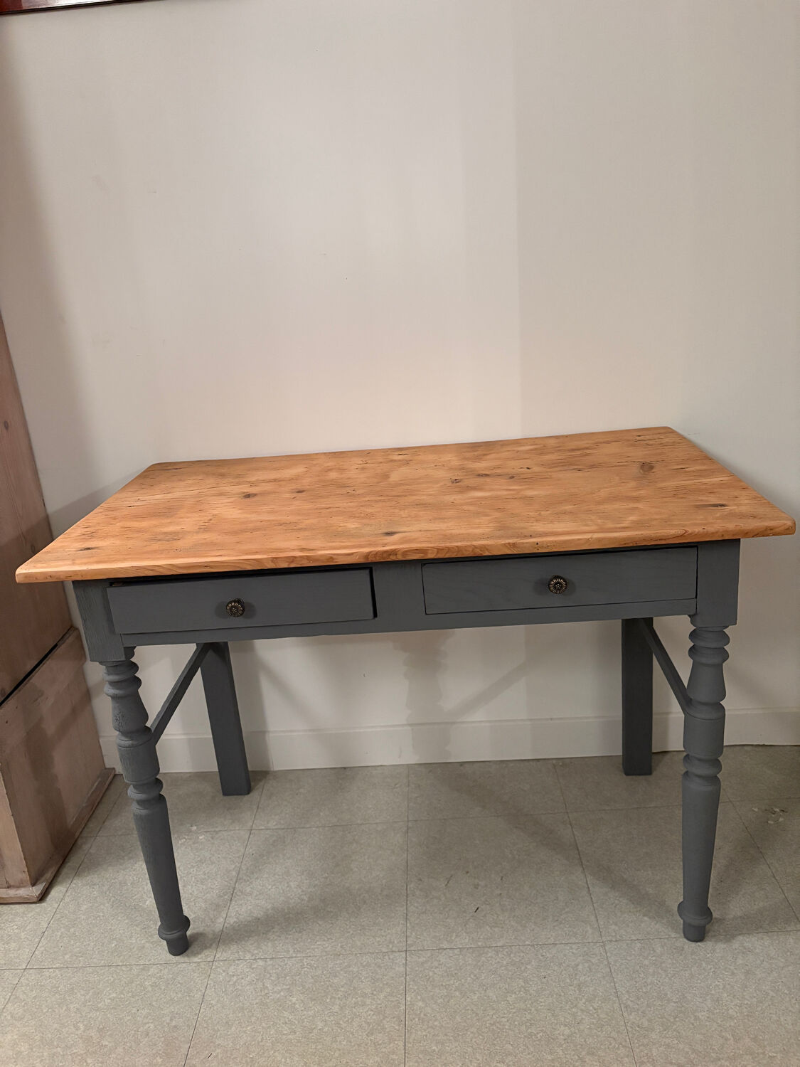 Revisited antique desk - matte grey and natural top