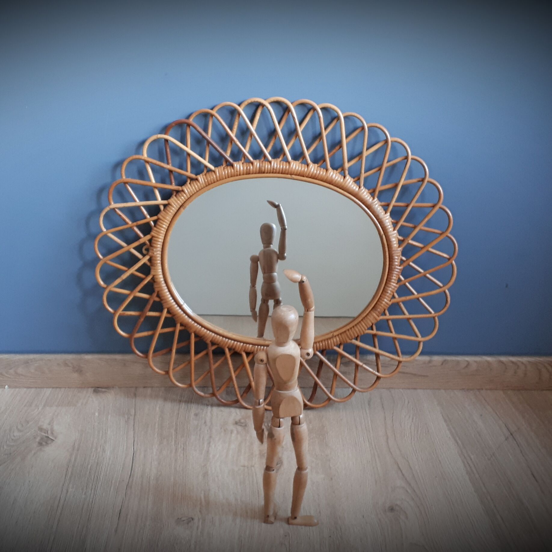 Old rattan oval mirror 58x50cm