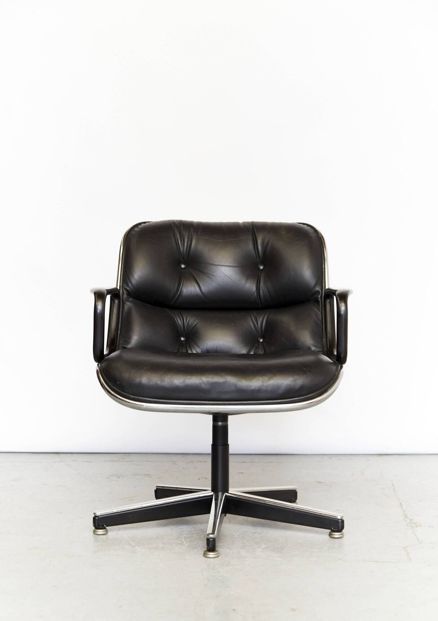 Charles Pollock, « président exécutif » de Knoll International
