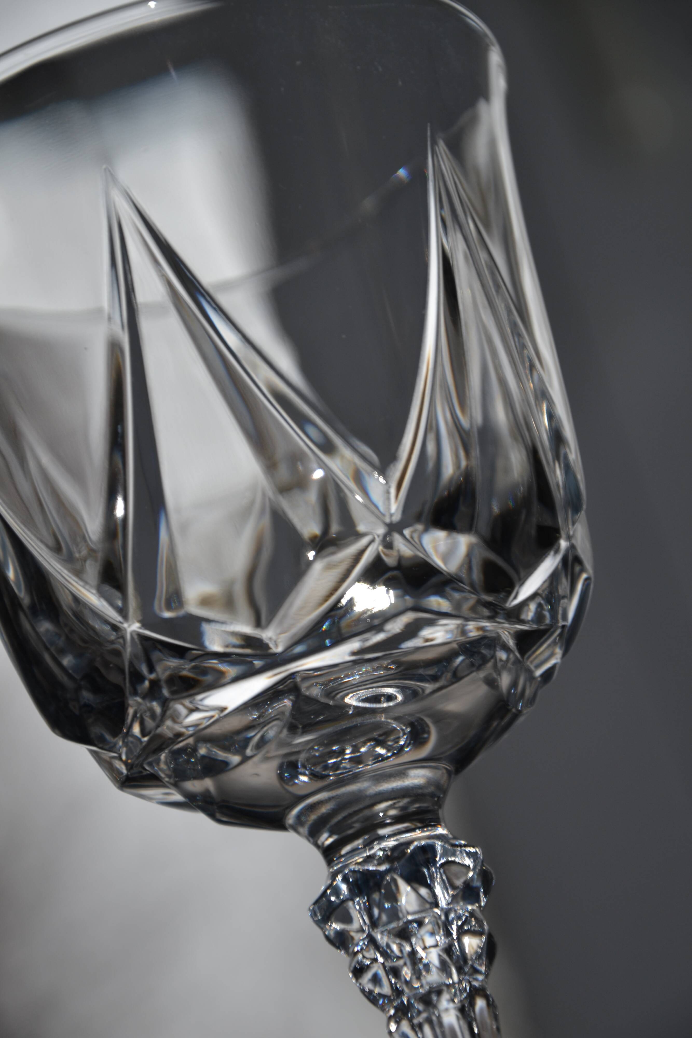 5 stemmed water/wine glasses in Arques crystal, Auteuil and Louvre model