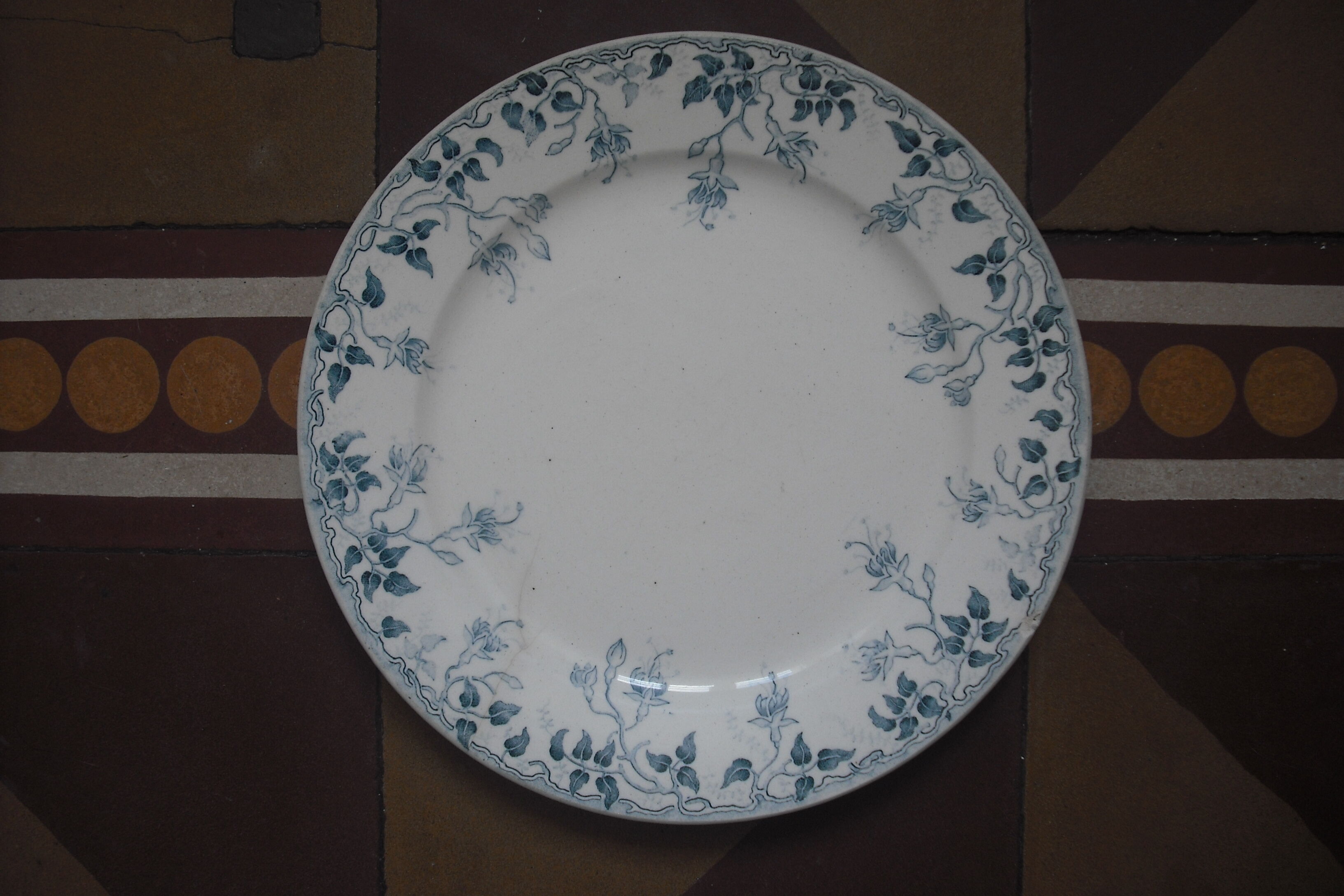 9 plates St Amand, Clairefontaine, Bourgeois