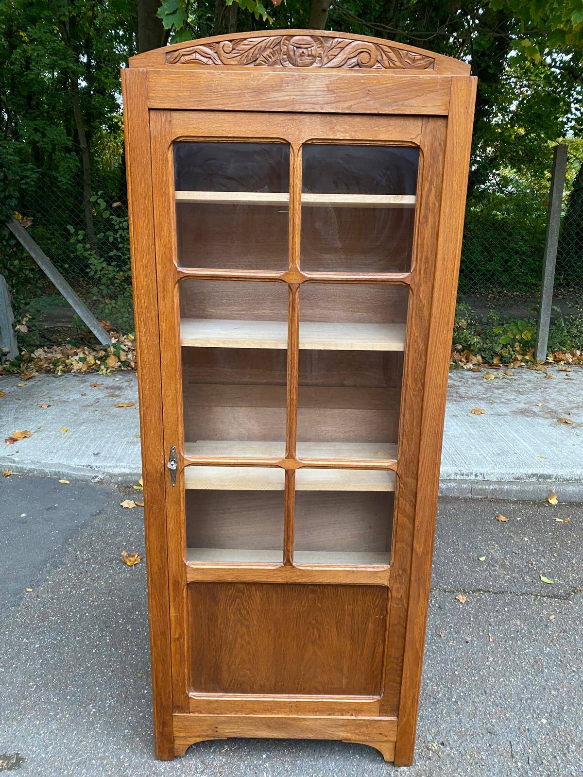 1960s Parisian Art Deco display case in solid oak