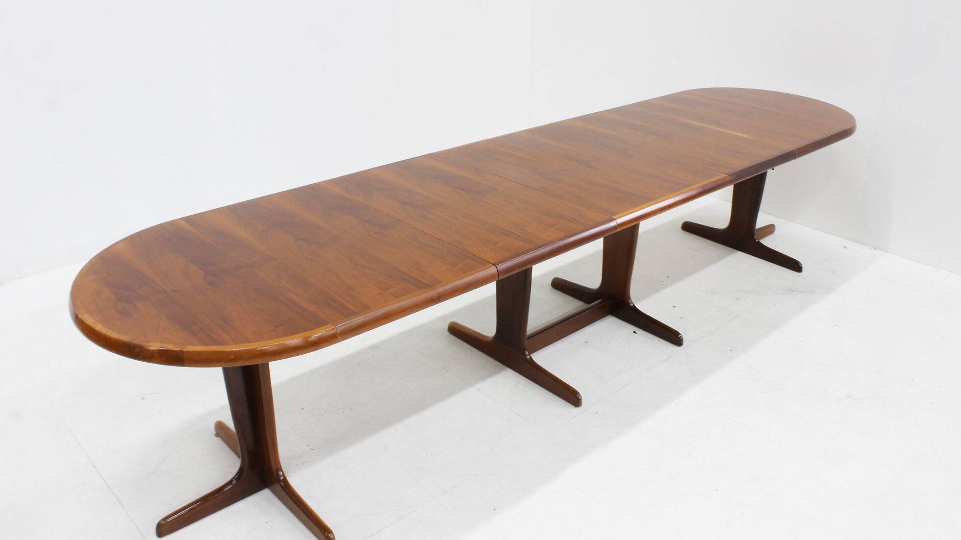 Vintage large oval extendable dining table 1960s XL