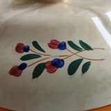 Longchamp tureen, tiled Mistral service