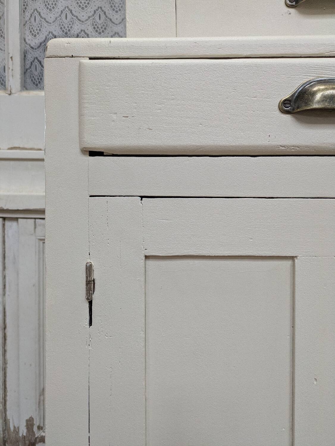 Parisian buffet 2-piece