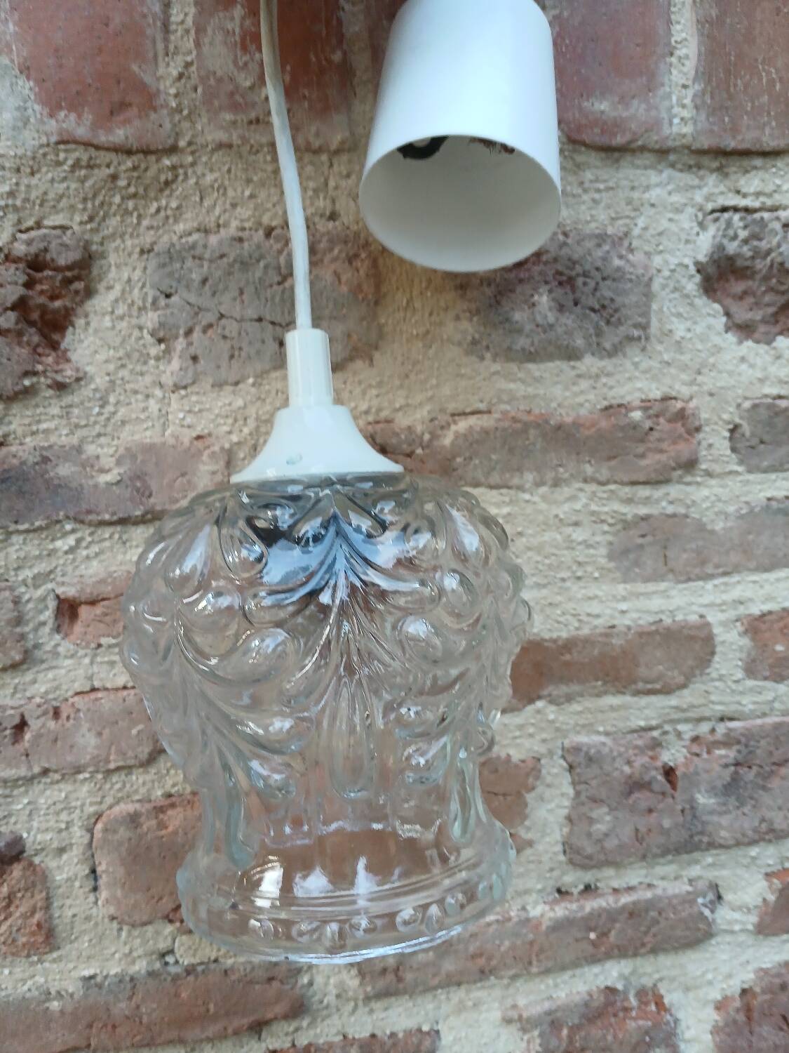 Vintage glass pendant/lamp