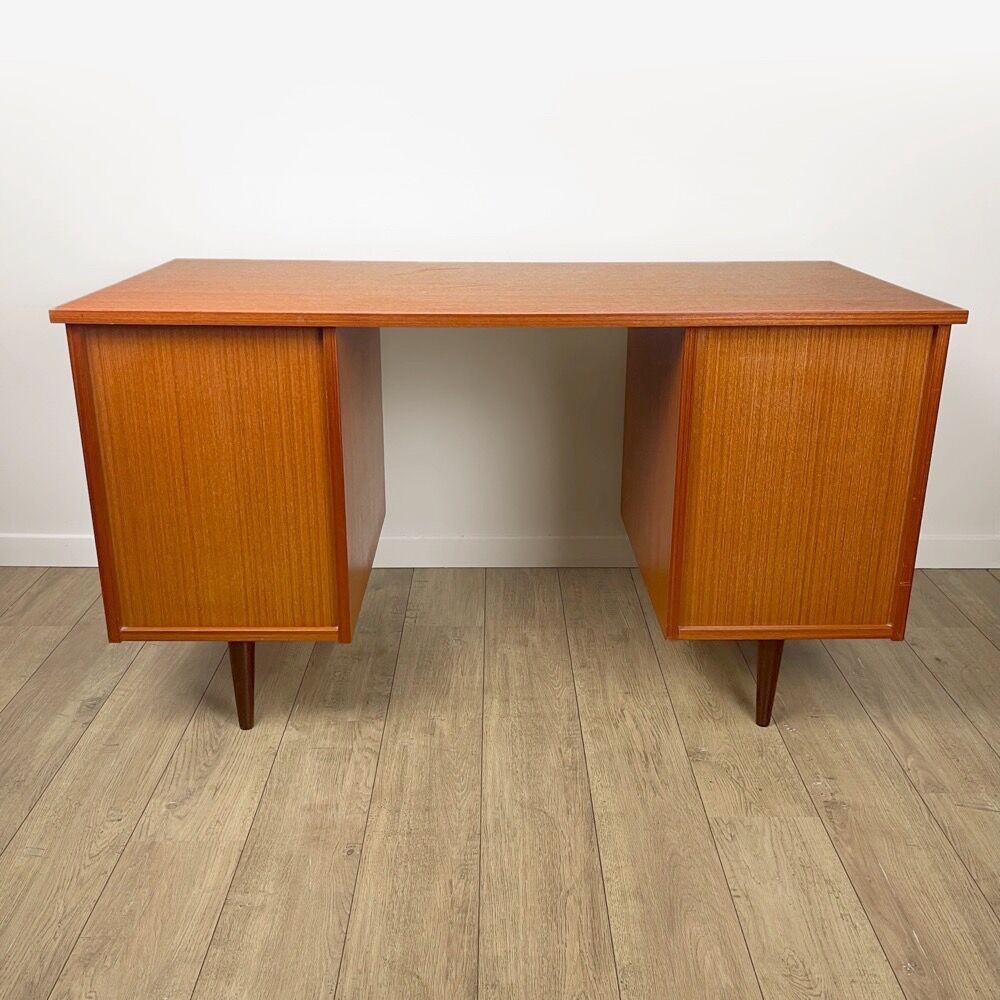 Scandinavian style office Maison Capelle 60s