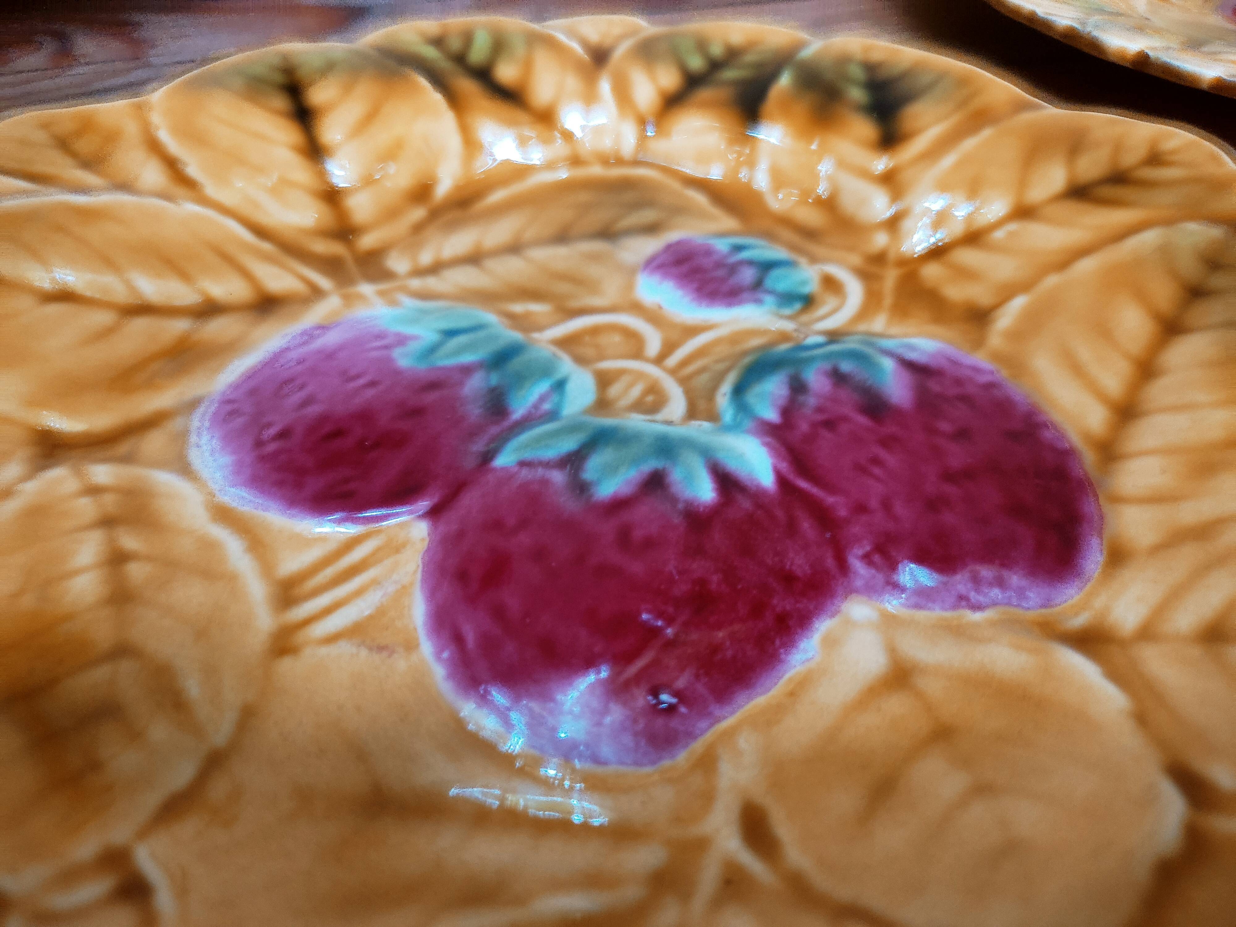 6 dessert plates in barbotine