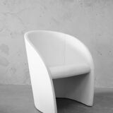 Intervista Leather Armchair by Massimo and Lella Vignelli for Poltrona Frau, 1989.