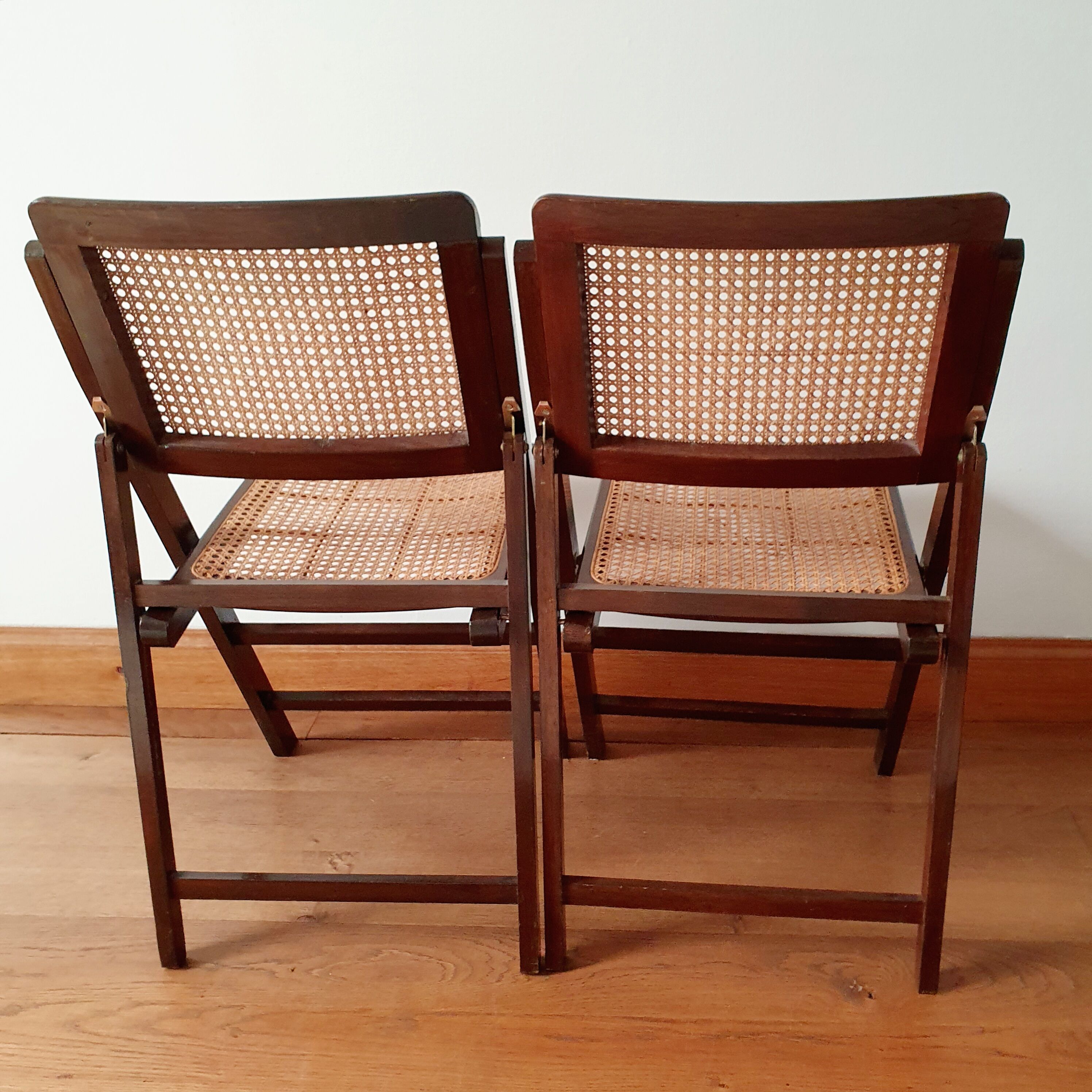 Pair of folding chairs canned 60s