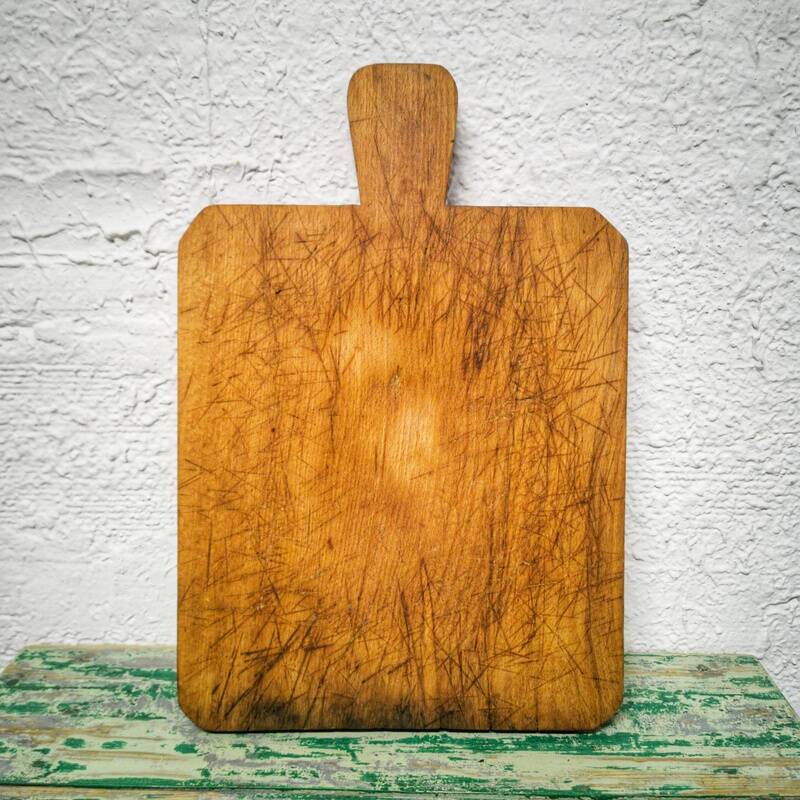 Wooden cutting board