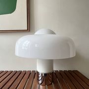 Brumbury table lamp in chrome and white by Luigi Massoni for Guzzini 1970