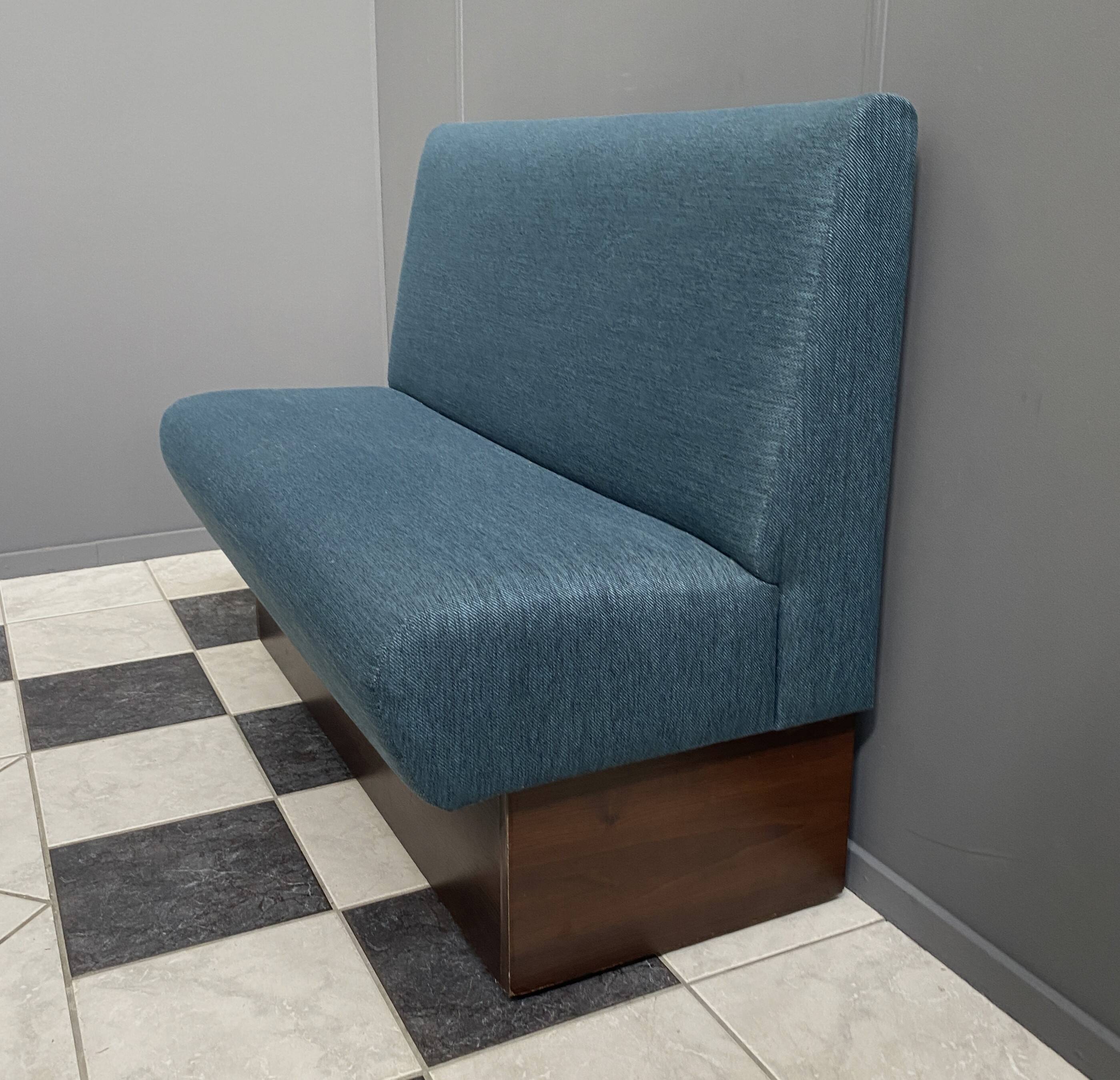 Diner seat USA style in blue fabric