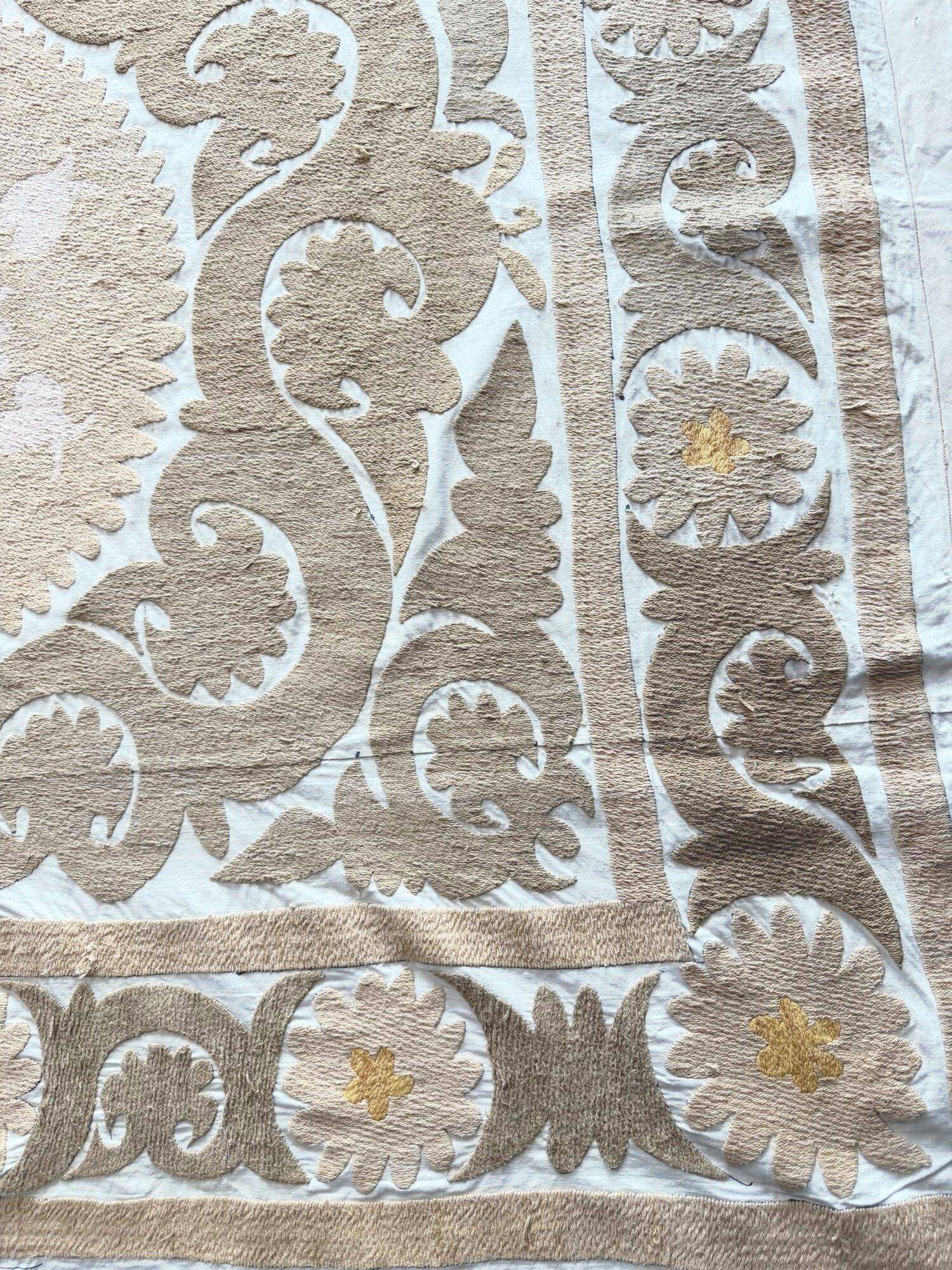 Vintage hand-embroidered tablecloth 123x144 cm