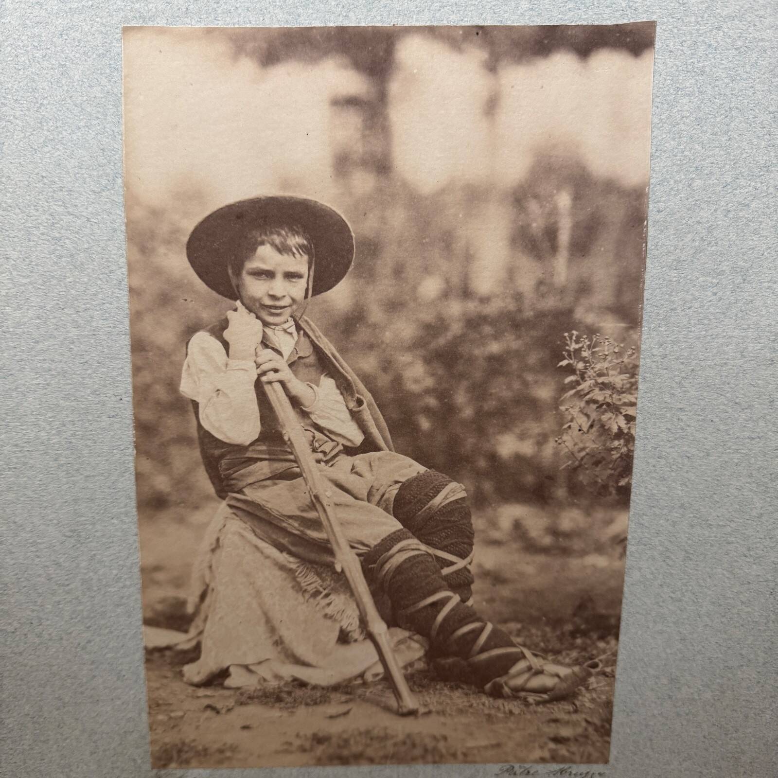 Photo album mounted on Pâtre cardboard in the Abruzzo region, 19th century.