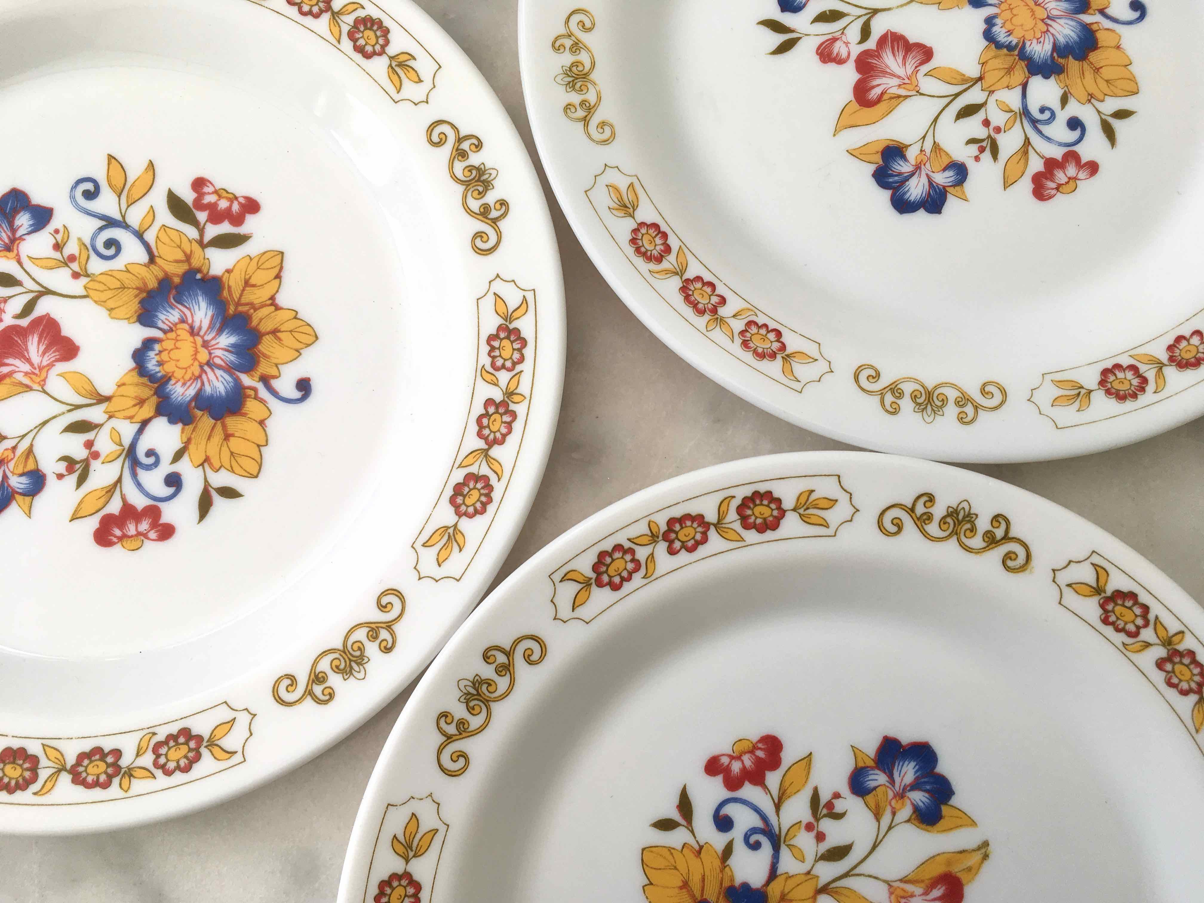 6 floral dessert plates 1970