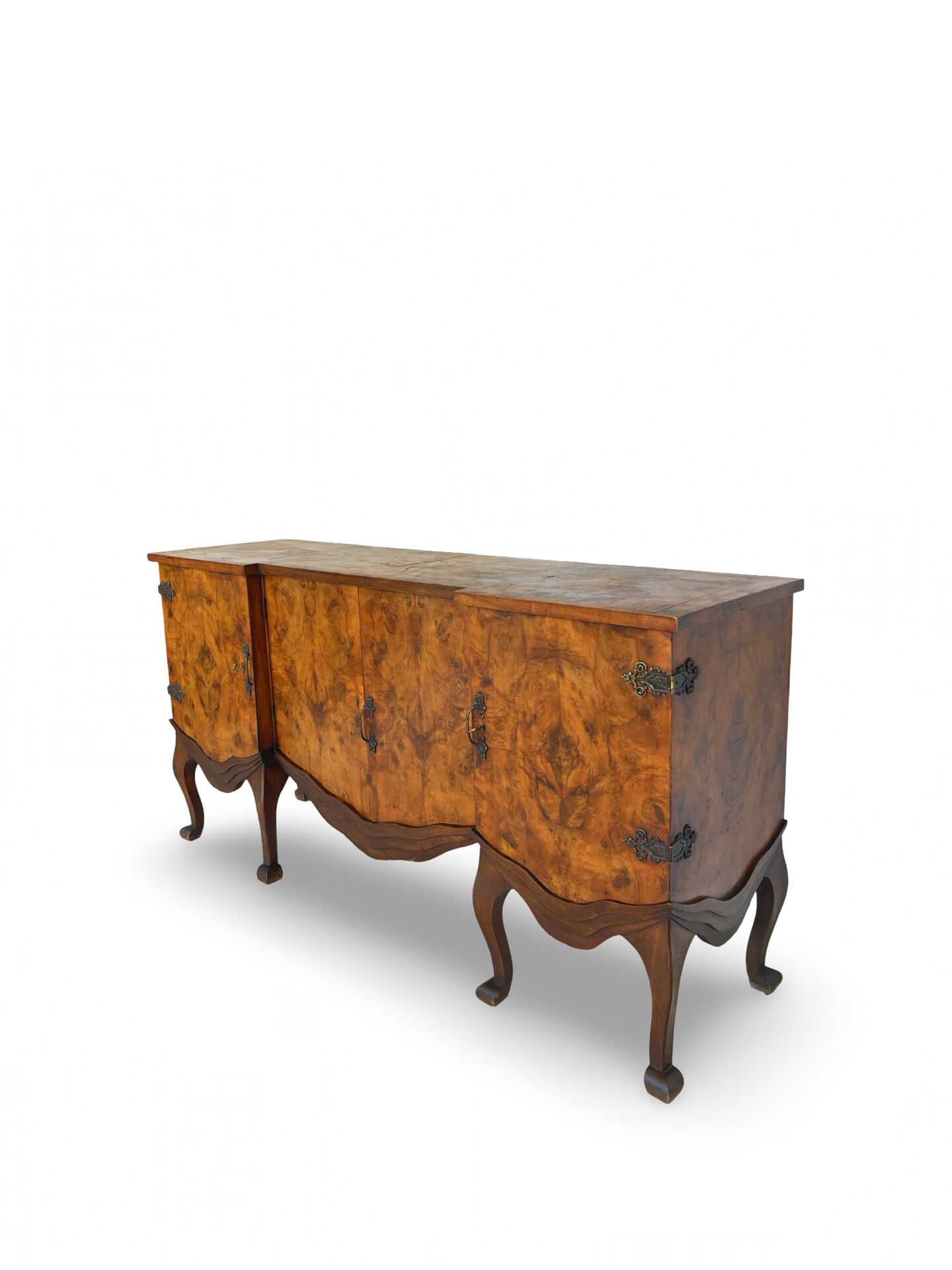 Walnut buffet, antique Italian, 1930s.