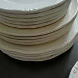 Service de 18 assiettes en faience