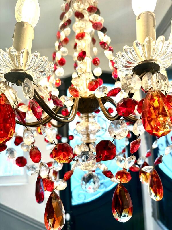 Lustre 9 feux ancien à pampilles en cristal rouge