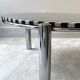 Table basse tripode, plateau en marbre crème et noir, vintage 1970