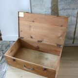 Coffre de voyage en bois