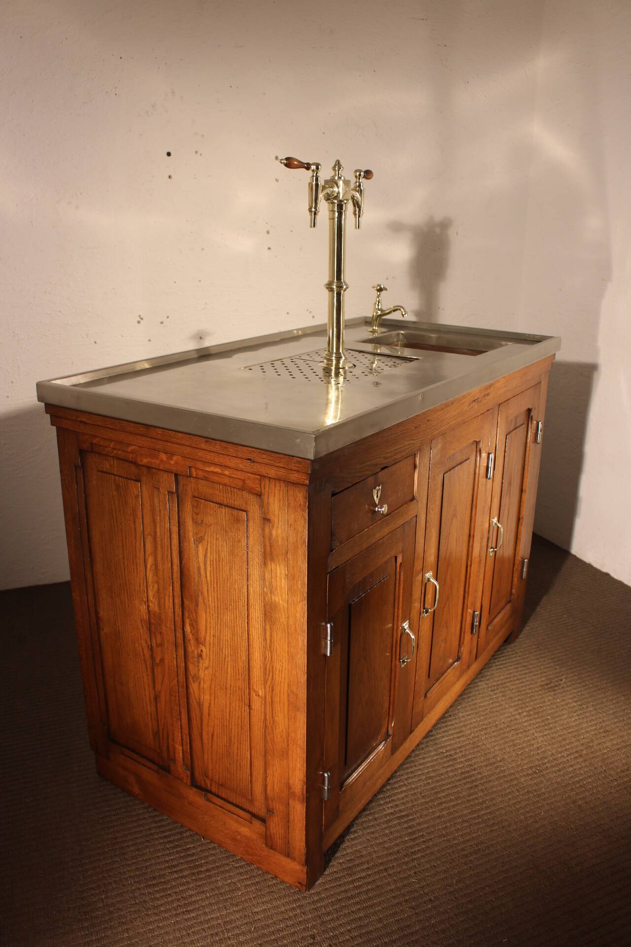 Small bar around 1900