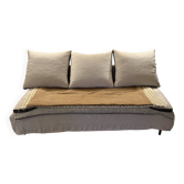 "Caliph Sofa Caravan"